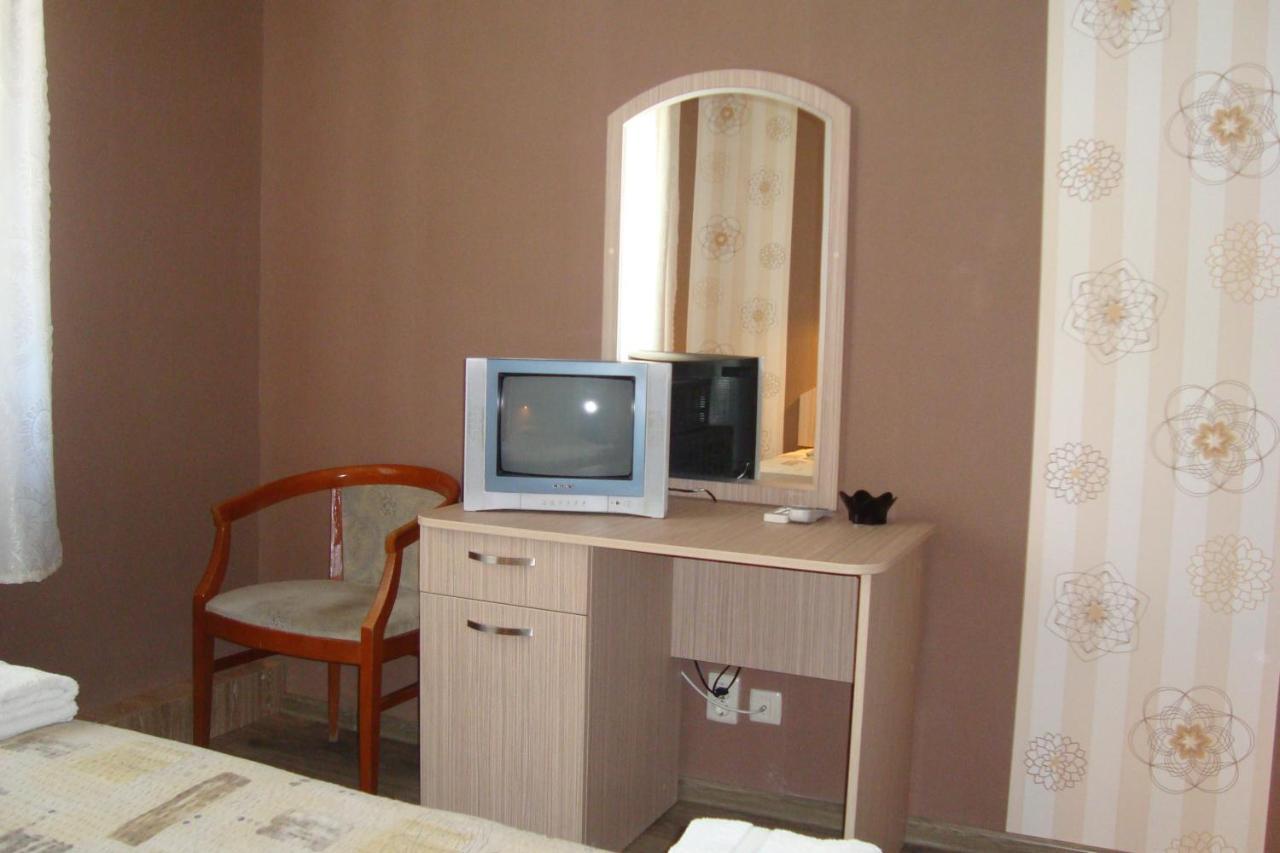 Hotel Maritsa Lyubimets エクステリア 写真
